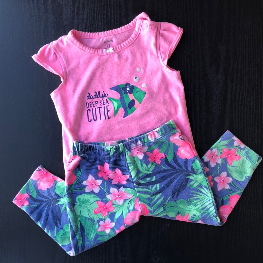 Carter’s 12 mos short sleeve onesie outfit